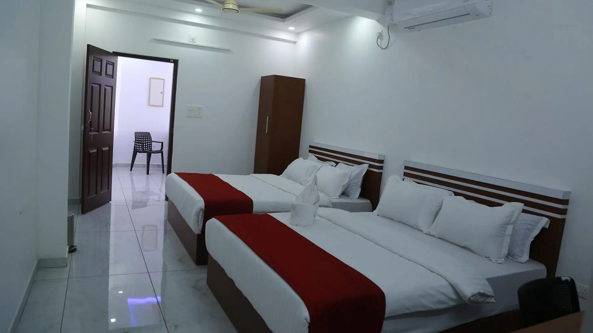 Hotel The Erumely Palace Mundakayam India