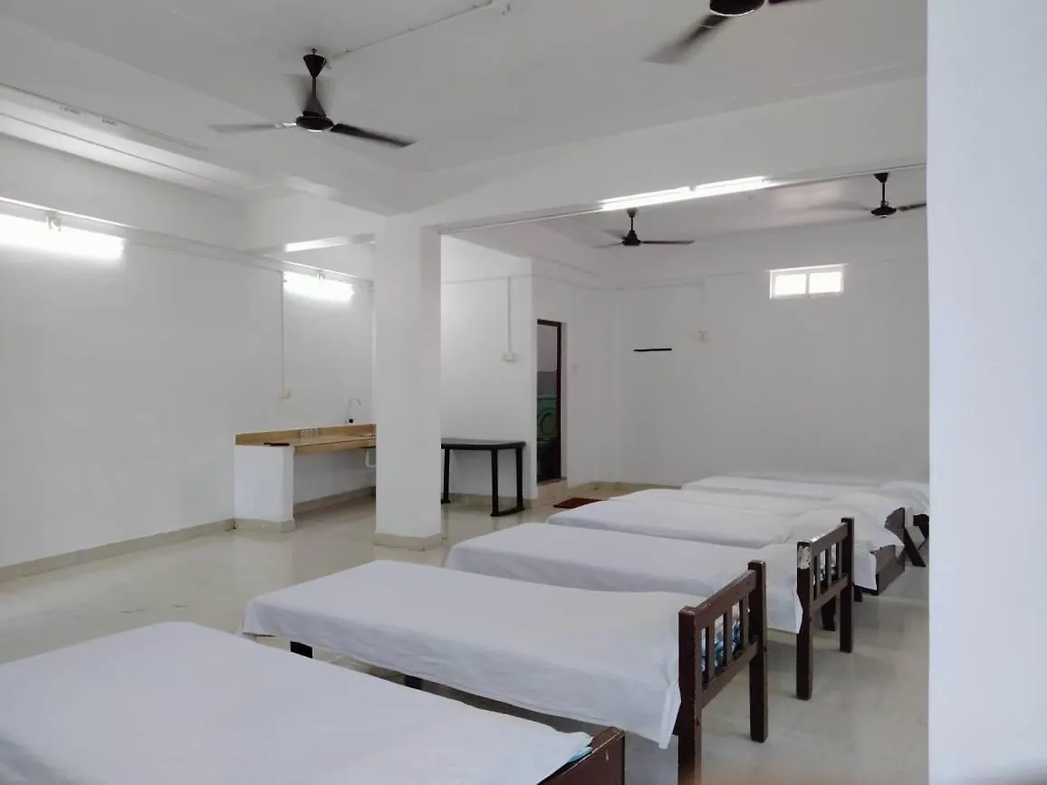 Hotel The Erumely Palace Mundakāyam